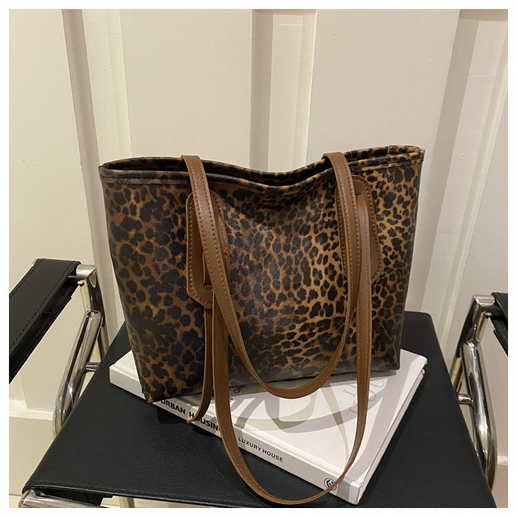 Women's Large Capacity Simple Leopard Print Winter Tote Bags