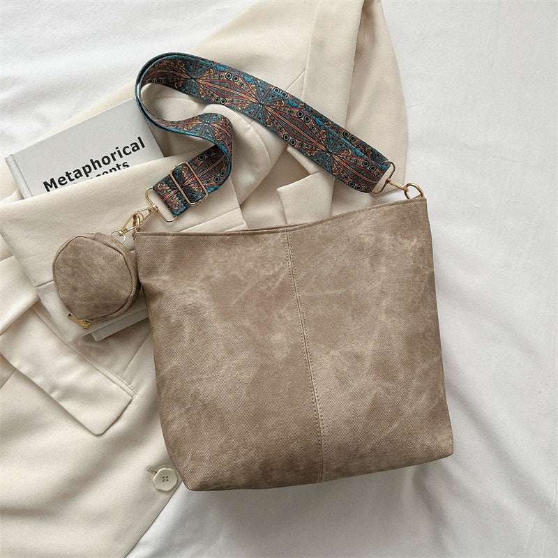 Large Capacity Fashion Retro Commuter Wide Strap Tote Bags