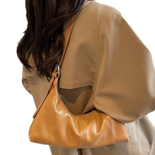 Women's Niche Large Capacity Dumpling Korean Retro Bags