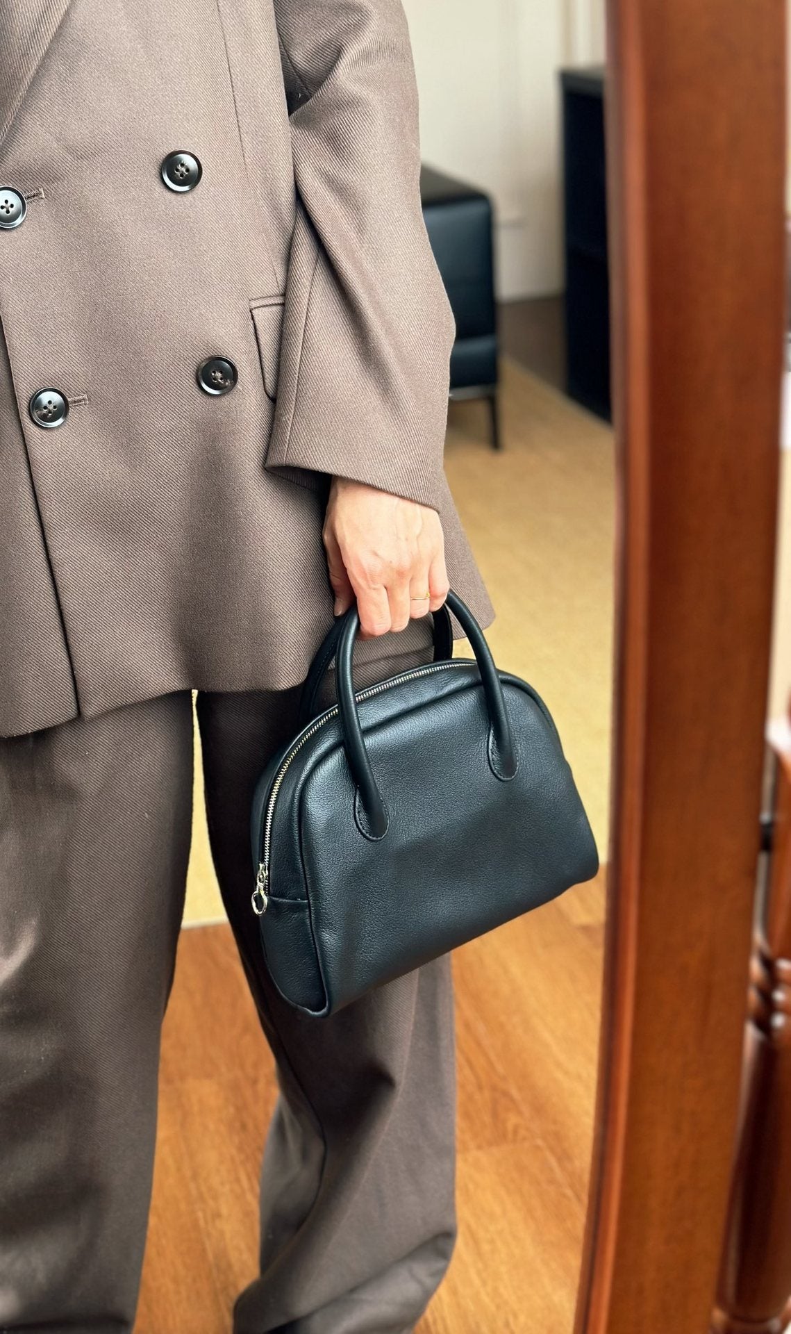 Advanced Texture Vintage First Layer Cowhide Hand Small Square Bags