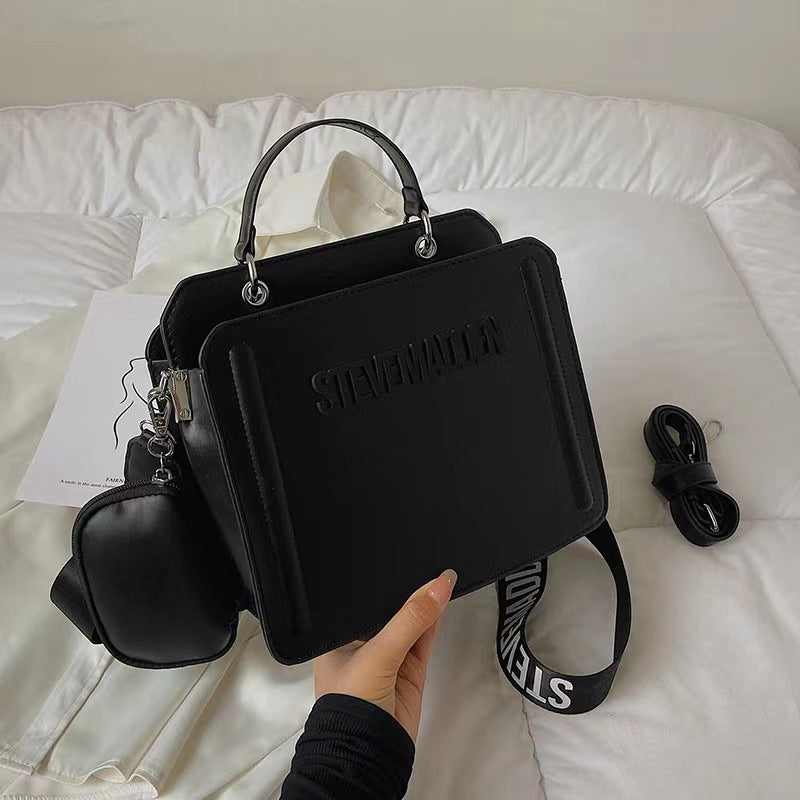 Women's Classic Innovative Fashion Large Capacity Shoulder Bags