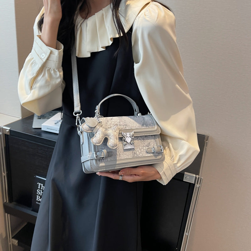 Women's Popular Texture Niche Summer Western Style Crossbody Bags