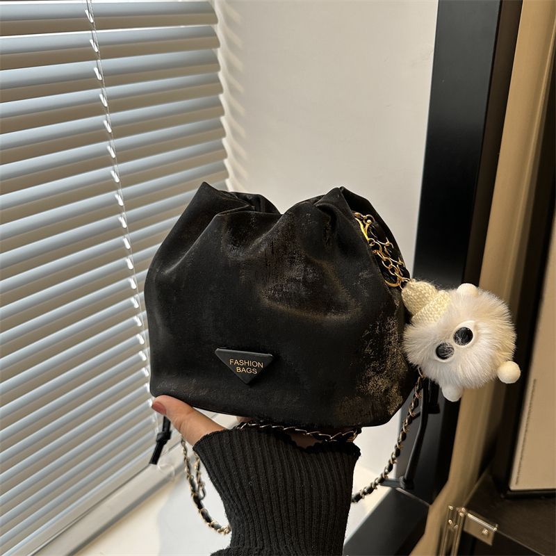 Women's Popular Korean Fashion Versatile Chain Cross Crossbody Bags