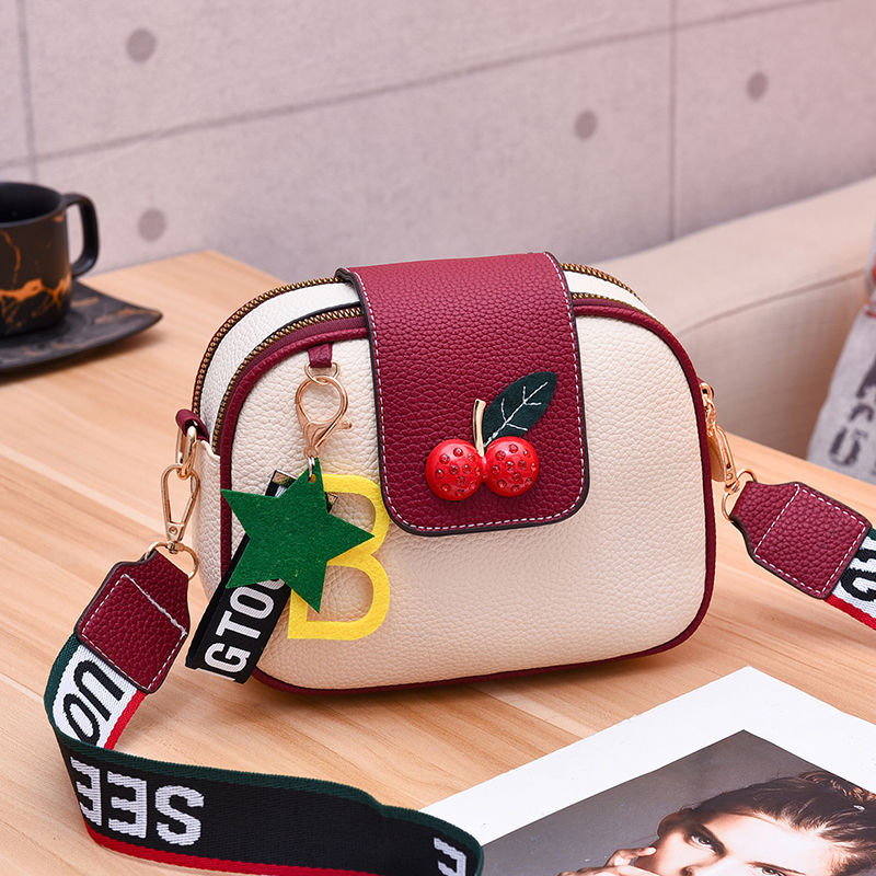 Women's Simple Exquisite Western Style Popular Leisure Crossbody Bags