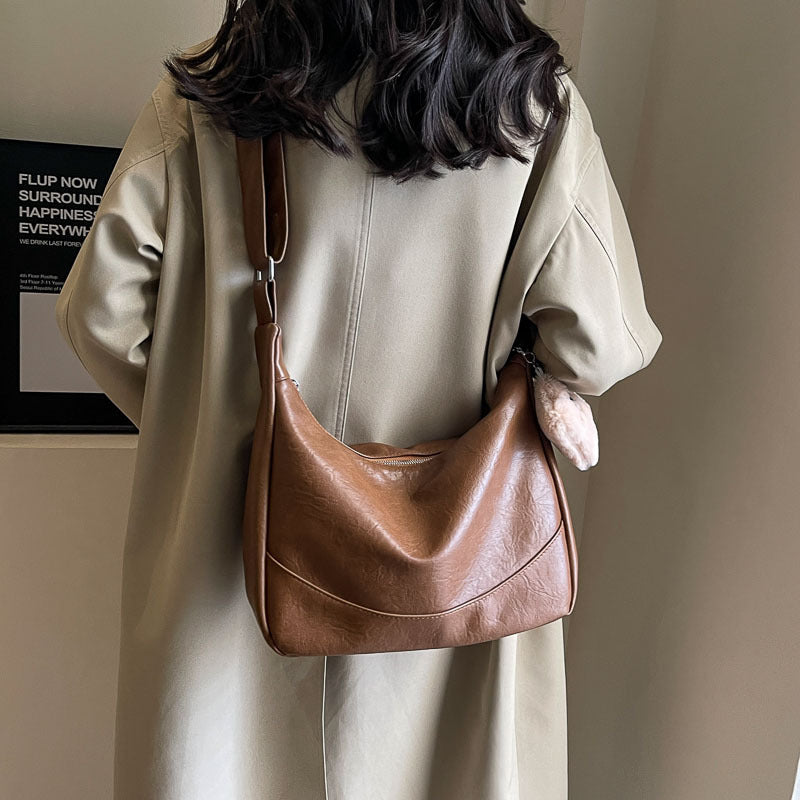 Women's Large Capacity Underarm Trendy Winter Simple Shoulder Bags