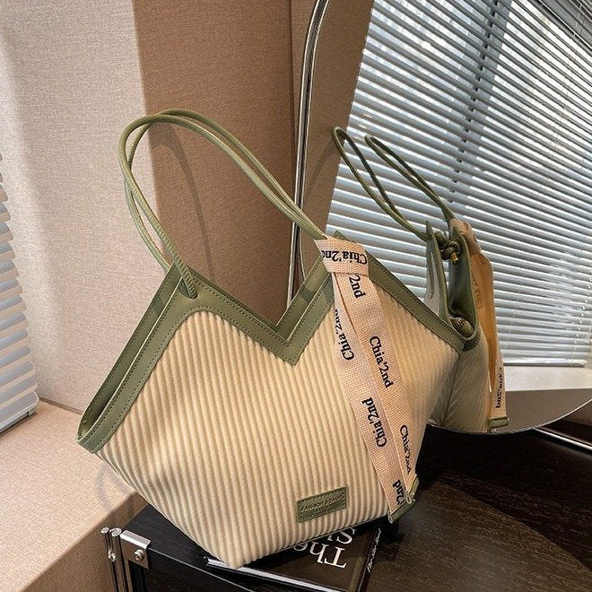 Women's Korean Big Versatile Canvas Commuter Shoulder Bags