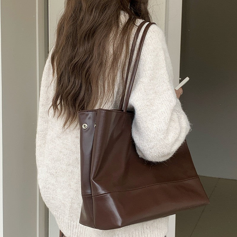 Women's Simple Korean Style Soft Leather Textured Large Capacity Commuter Shoulder Bags
