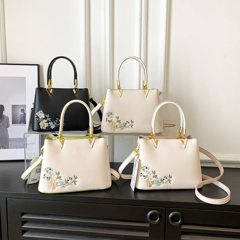 Women's Urban Simple Fashion Embroidered Chinese Style Bags