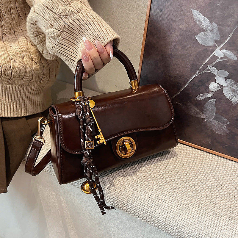 Women's Portable Commuter Fashionable Retro Multifunctional Shoulder Bags