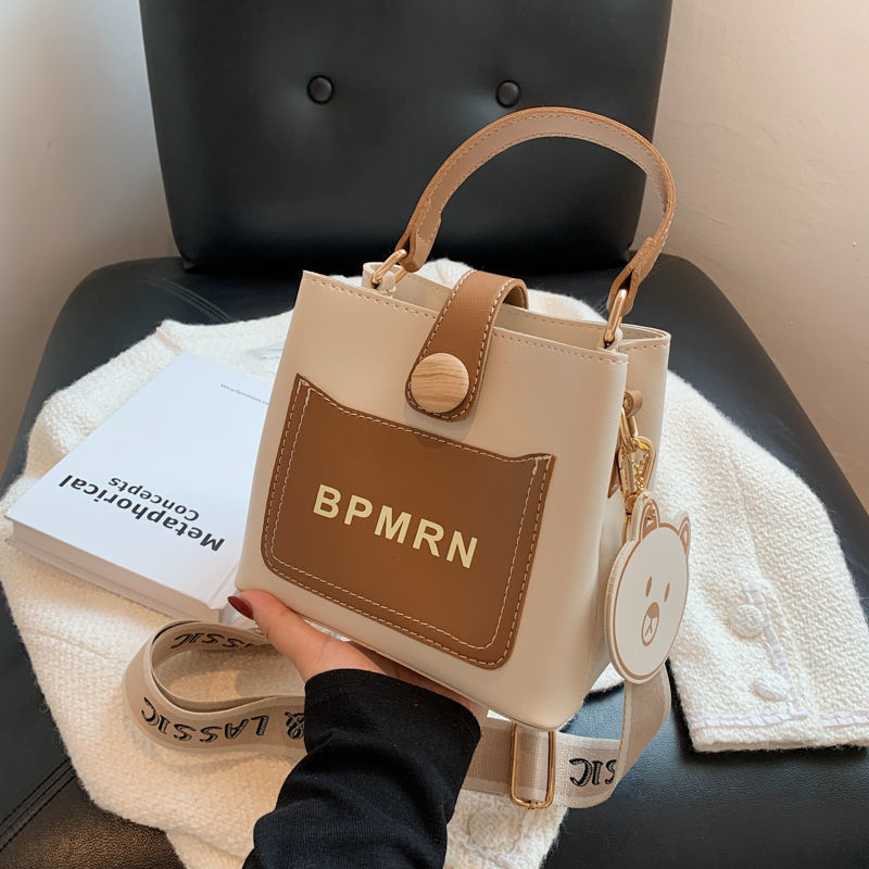 Women's Popular Autumn Tide Fashion Wide Strap Shoulder Bags