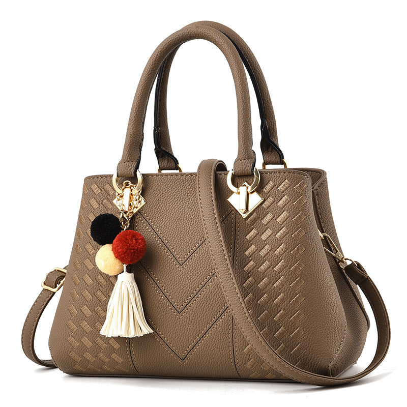 Women's Classic Beautiful Korean Fashion Generous Shoulder Bags