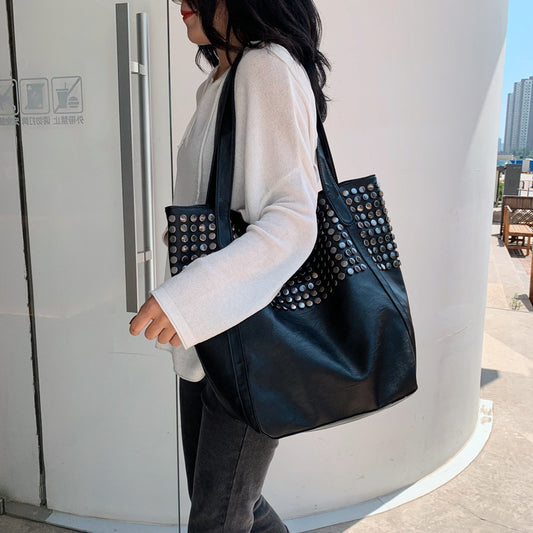 Women's Fashion Rivet Large Capacity Shopping Portable Shoulder Bags