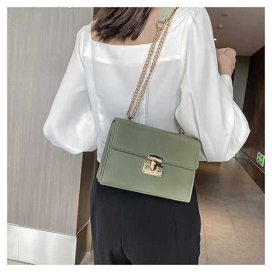 Women's Design Fashion Chain Premium Textured Bags