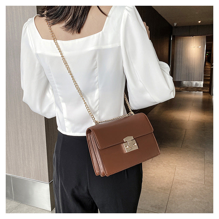 Women's Design Fashion Chain Premium Textured Bags