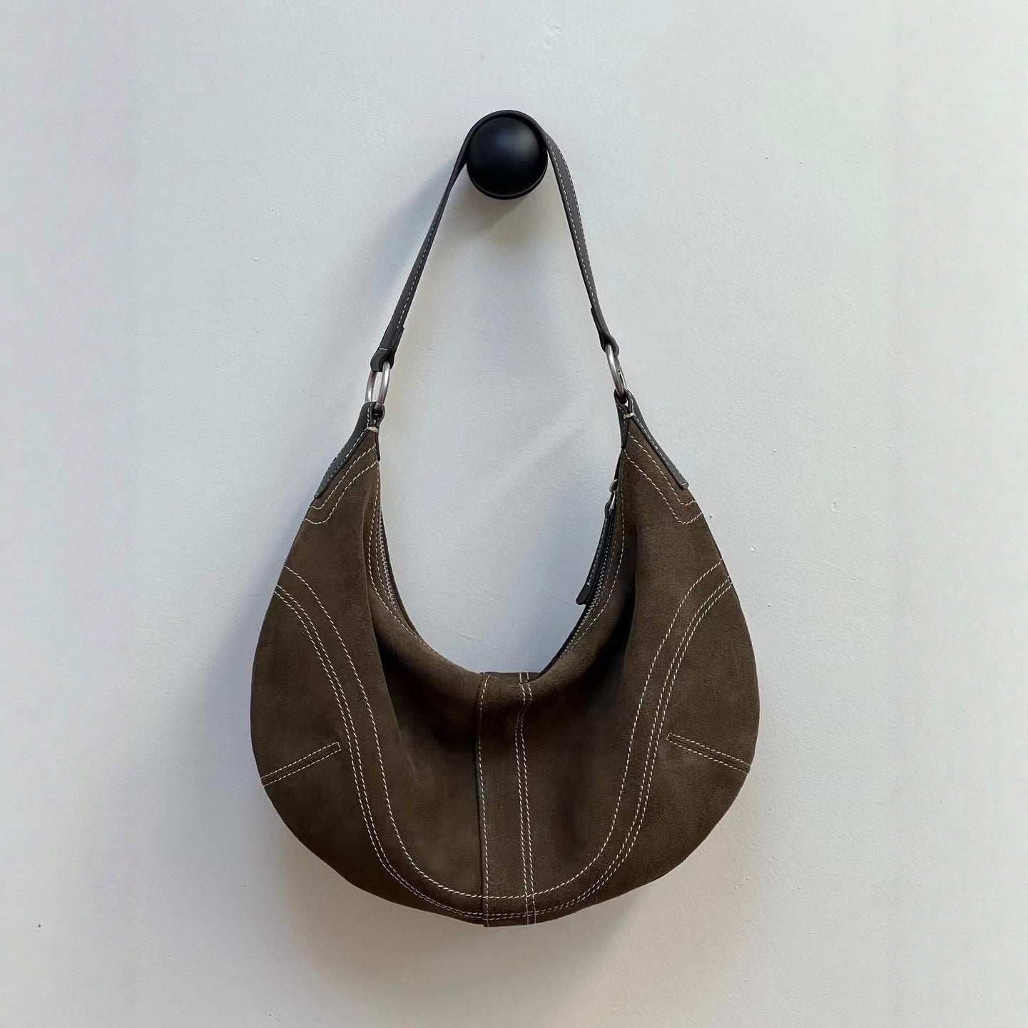 Women's Cowhide Solid Color Stitching Dumpling Armpit Bags