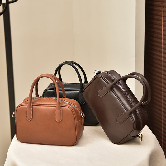 Elegant Vegetable Tanned Cowhide Vintage Commuter Bags