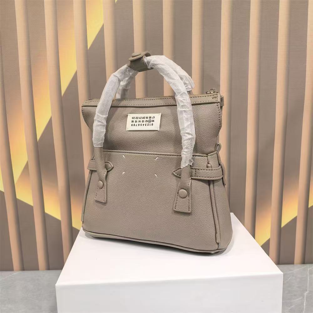 Women's & Men's & Retro Fashion Portable Boston Leather Handbags