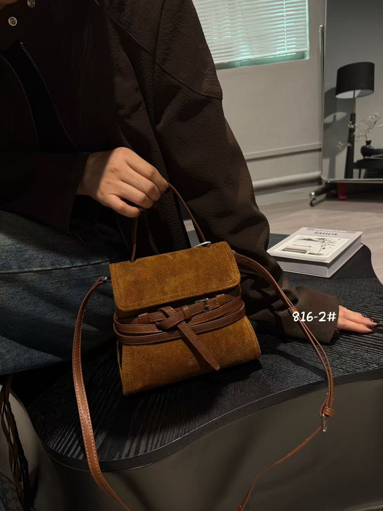 Women's High-grade Retro Suede Portable Fashion Crossbody Bags