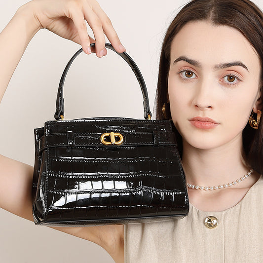 Women's Western Style Fashion Leisure Commute Simple Crossbody Bags