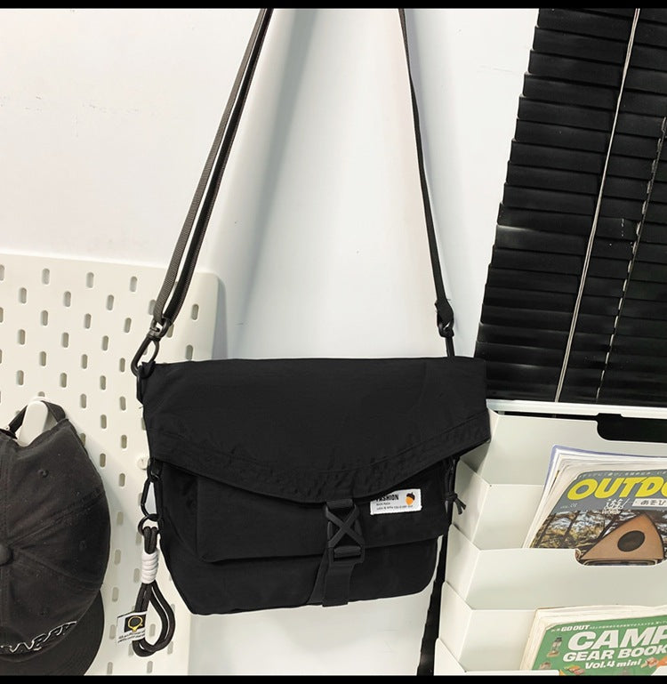 Men's Capacity Underarm Fashionable College Class Book Men's Messenger Bags