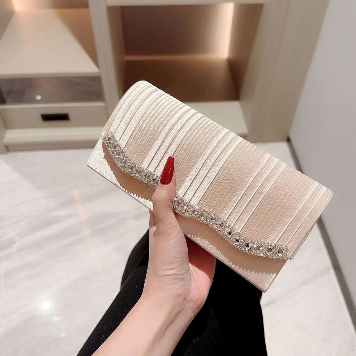 Fashion Dinner Diamond Clutch Flip Party Evening Bags