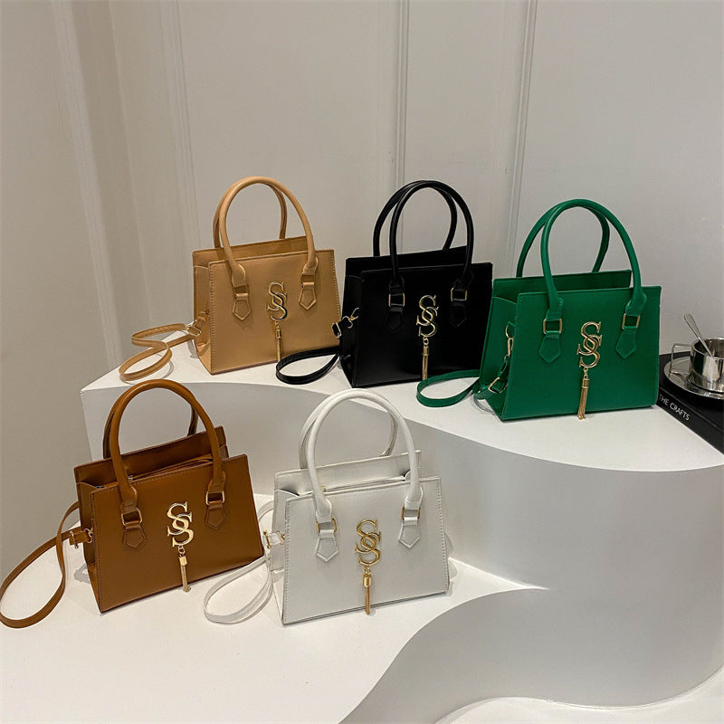 Women's Letters Summer Trendy Simple Portable Underarm Shoulder Bags