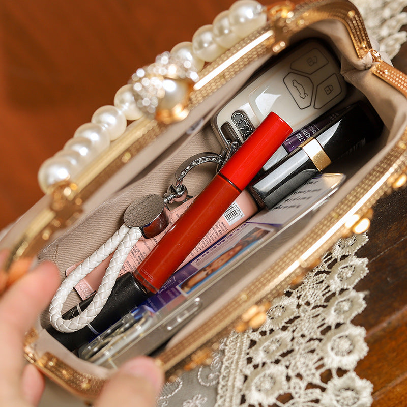 Cui Si Embroidered Ancient Style Cheongsam Handbags