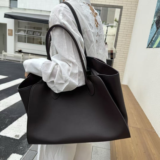 Trendy Neutral Black Wings Commuter Leisure Bags