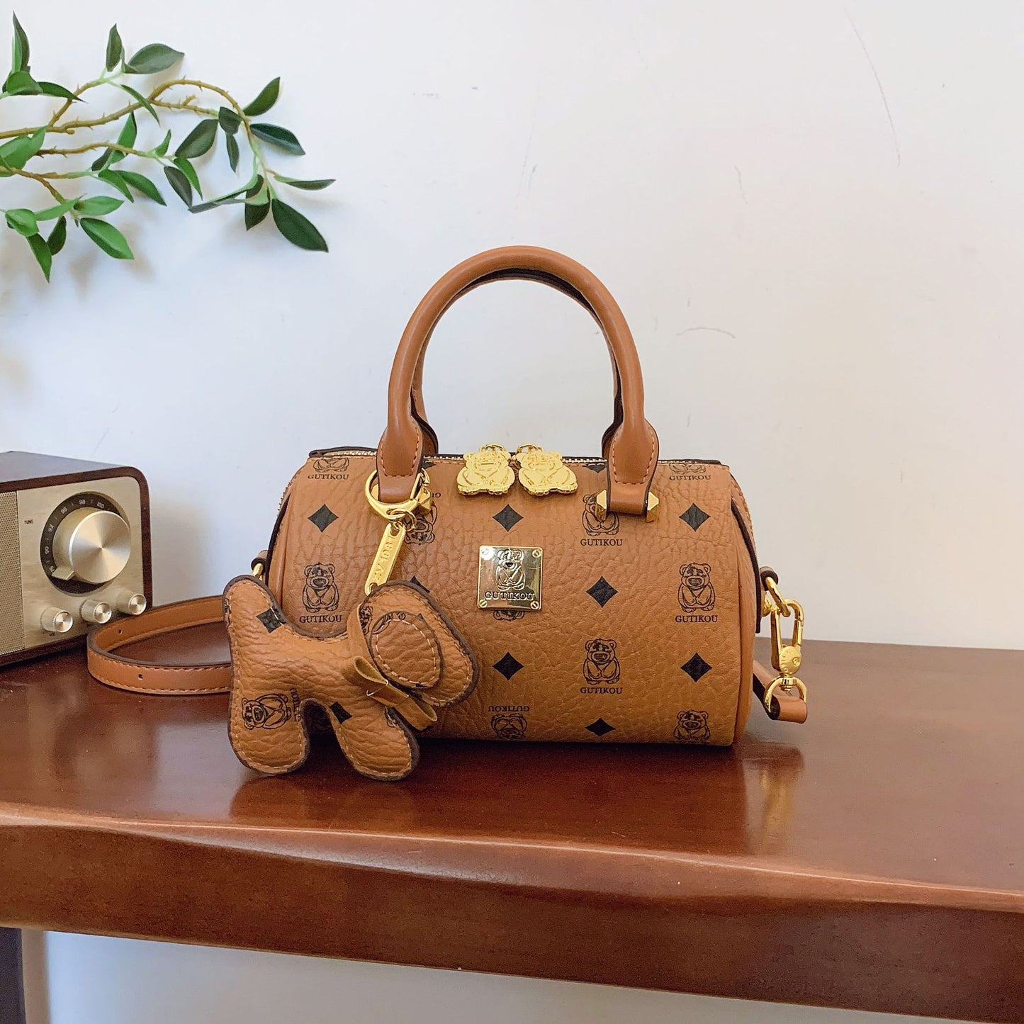 Women's Good Texture Round Trendy Fashionable Large Crossbody Bags