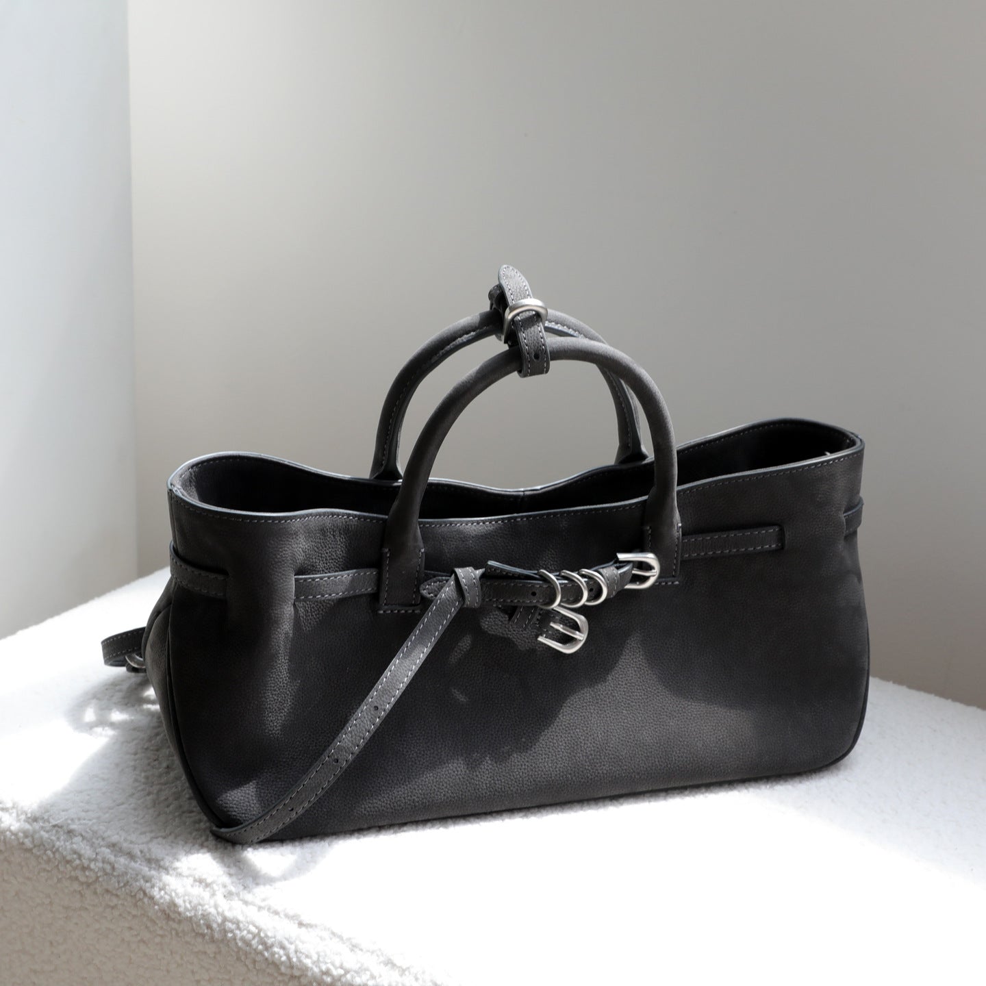 Retro Decorative First Layer Cowhide Large Handbags