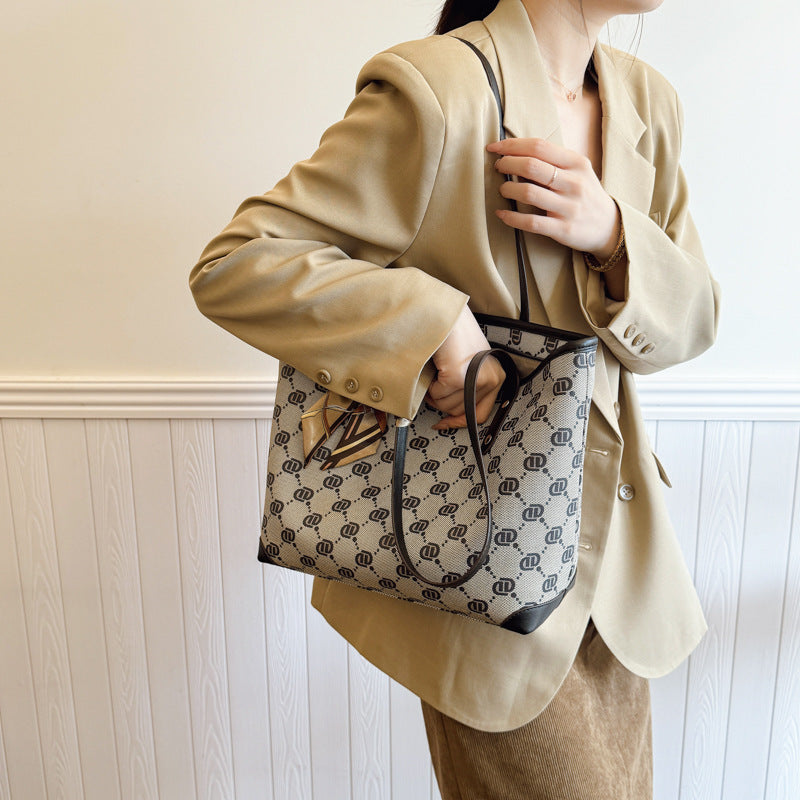 Women's Retro Large Capacity French Printed Fashion Tote Bags