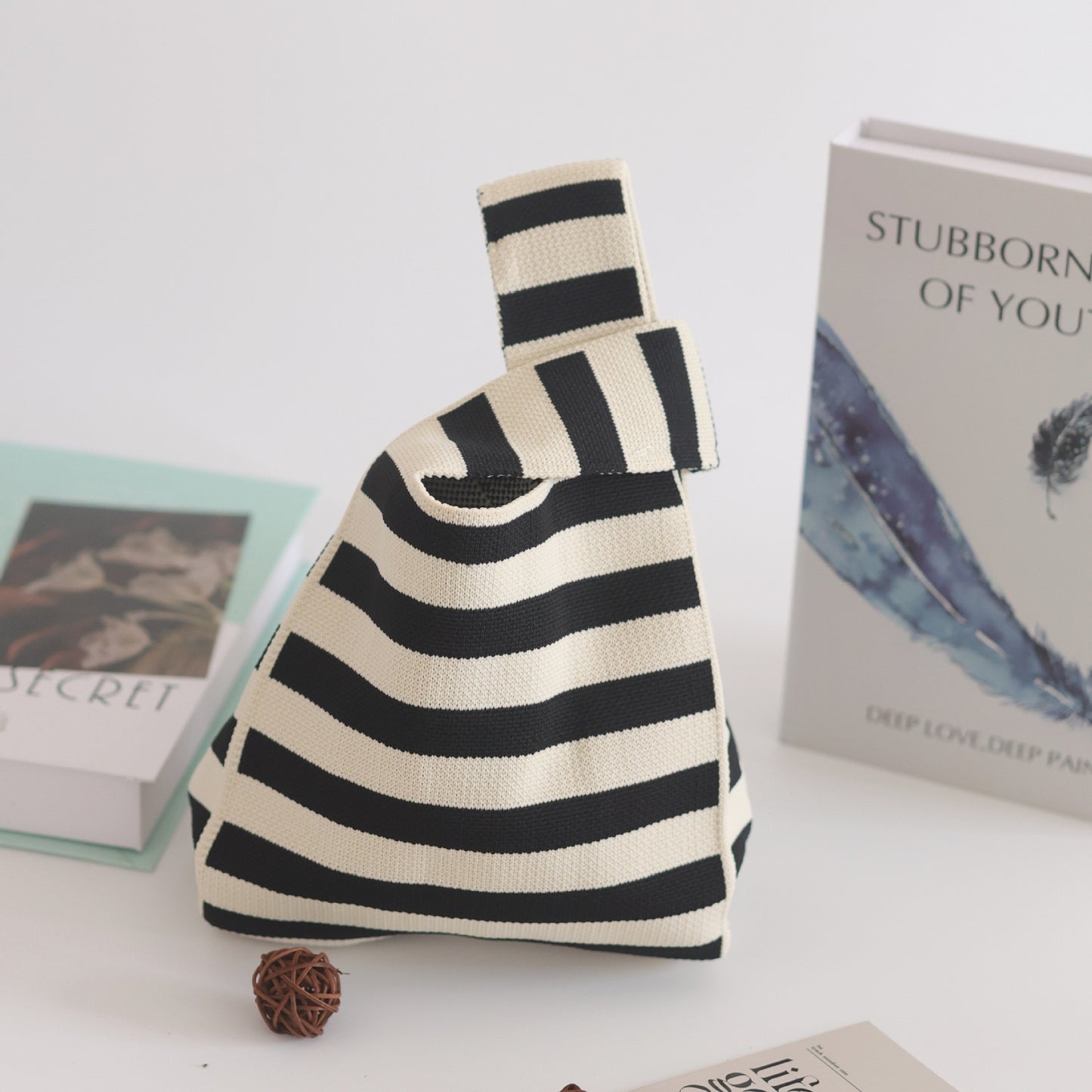 Women's Stylish Knitted Woven Vest Simple Handbags