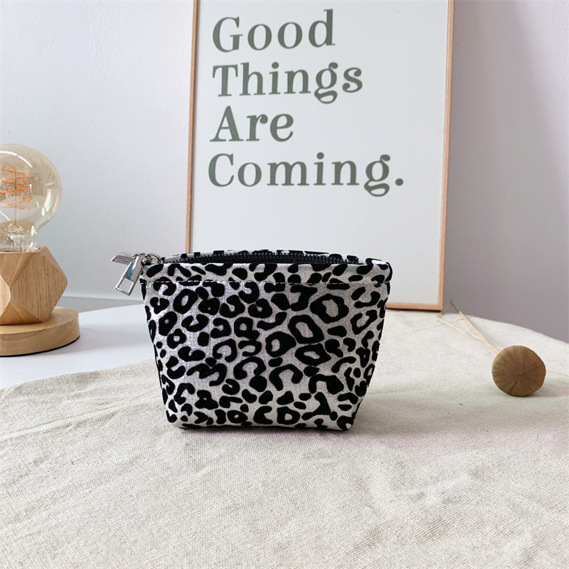 Women's Large Capacity Good-looking Makeup Portable Storage Handbags