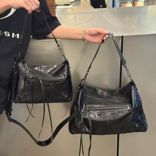 Classic Neutral Motorcycle Large Capacity Rivet Armpit Bags