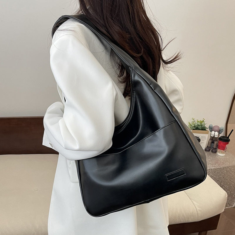 Women's Tide Lion Ridge Soft Leather Large Shoulder Bags