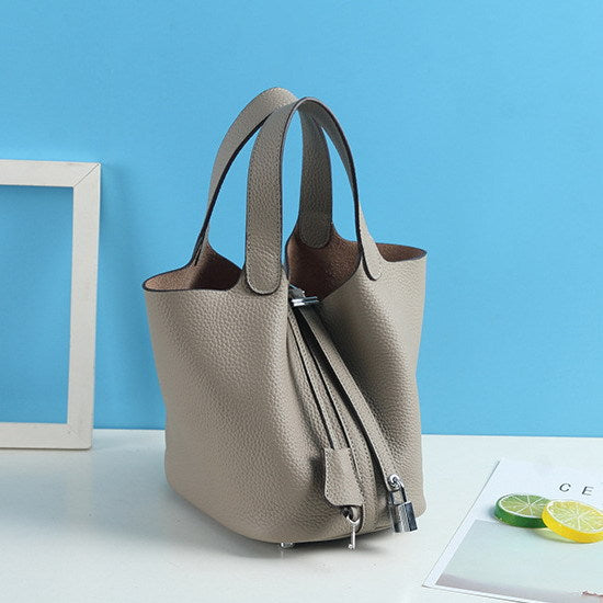 Stylish Beautiful Women's Cowhide Leather Sier Bags