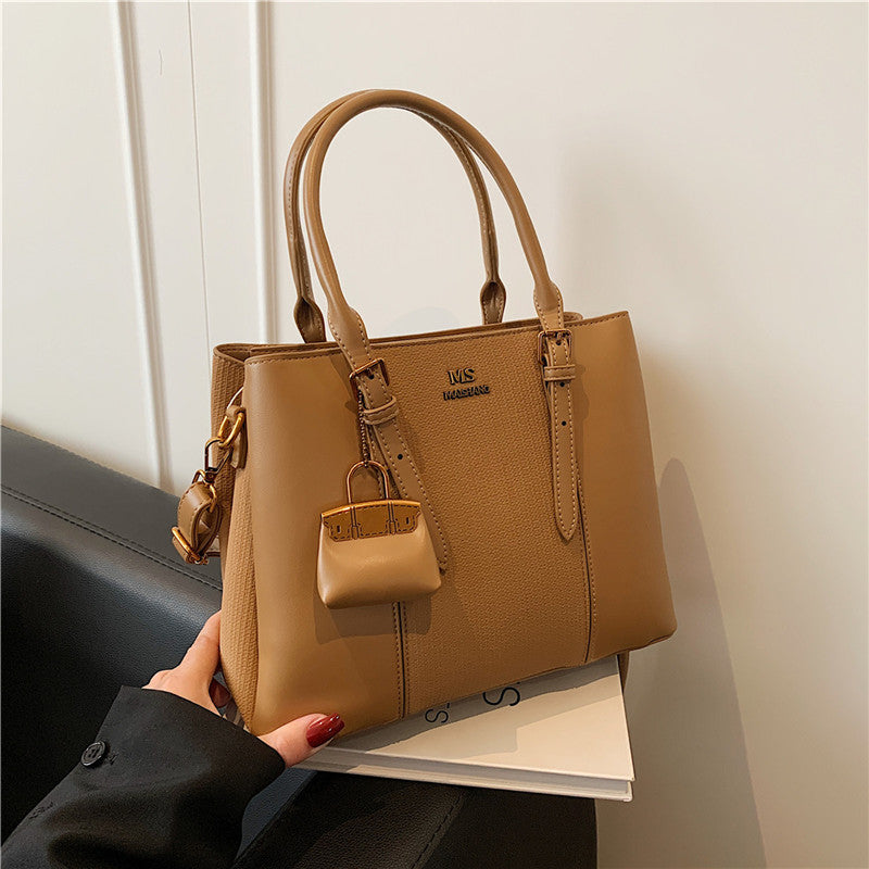 Comfortable Slouchy Women's Fashionable Commuter Daily Handbags