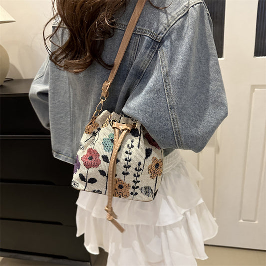 Women's Autumn Personal Leisure Popular Ethnic Style Tote Bags