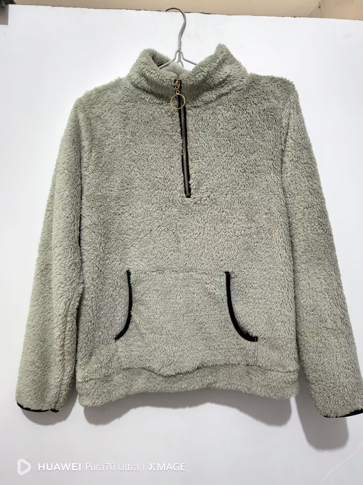 Durable Casual Women's Zipper Pocket Plush Women's Sweater, Sweater