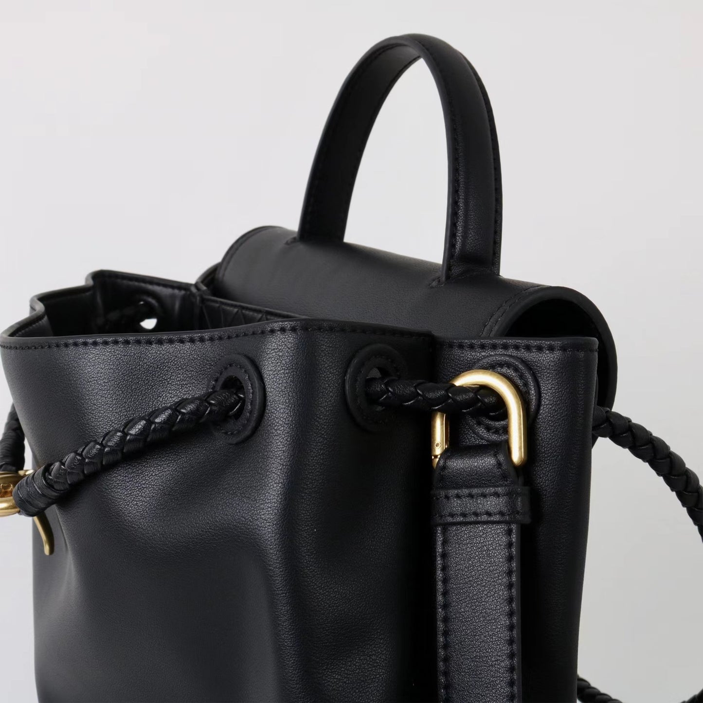 Glossy Cowhide Bow Metal Bends Hitches Handbags