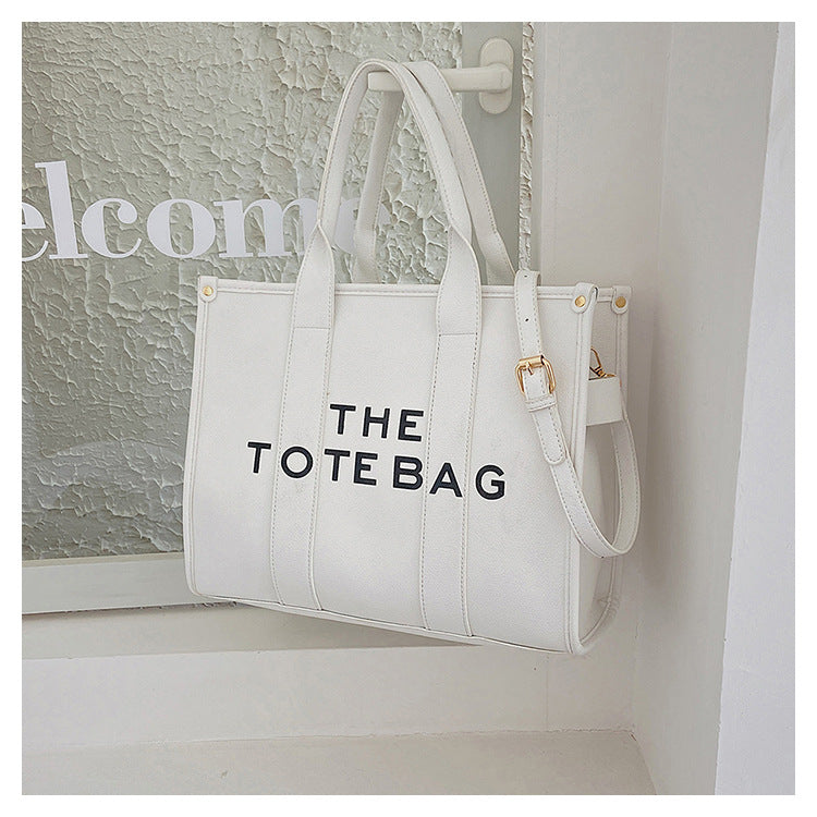 Women's Large Capacity Fashion Single Letter Shoulder Bags