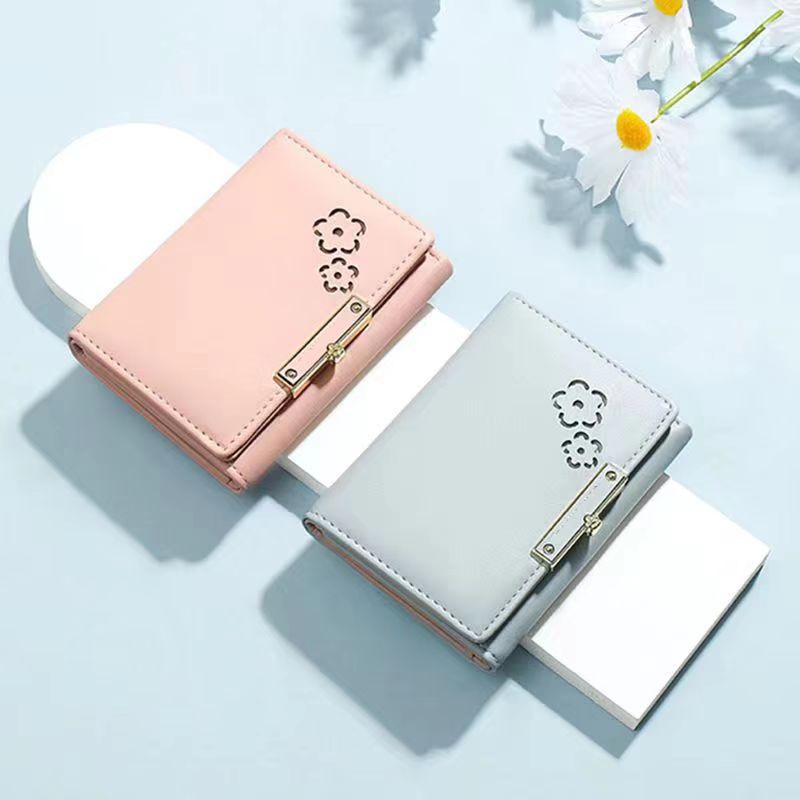 Women's Short Design Fresh Simple Flowers Ladies Wallets