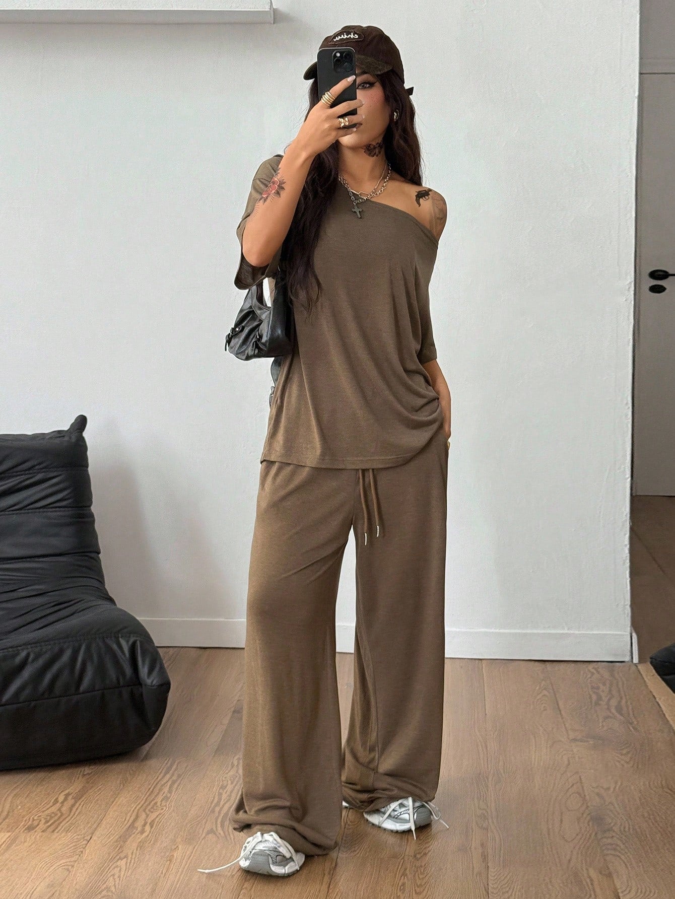 Elegant Women's Sports Sleeve Two-piece Loose Fashion Casual Suit