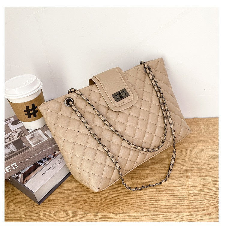 Women's Fashion Underarm Diamond Embroidery Thread Chain Tote Bags