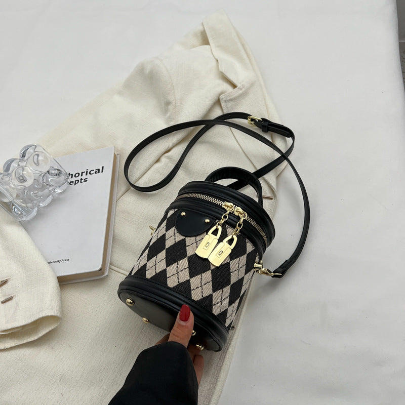 Women's Retro Easy Matching Autumn Fashion Texture Shoulder Bags
