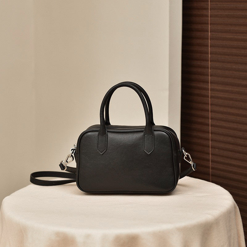 Elegant Vegetable Tanned Cowhide Vintage Commuter Bags