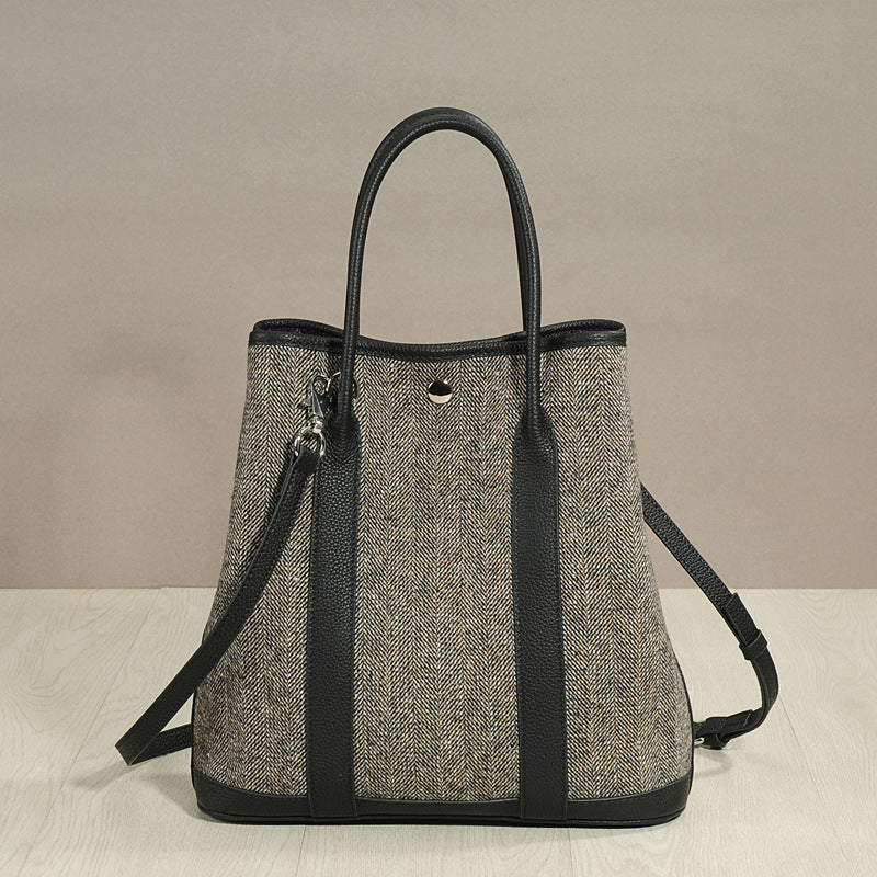 Women's Layer Cowhide Genuine Leather Fashionable Large Crossbody Bags