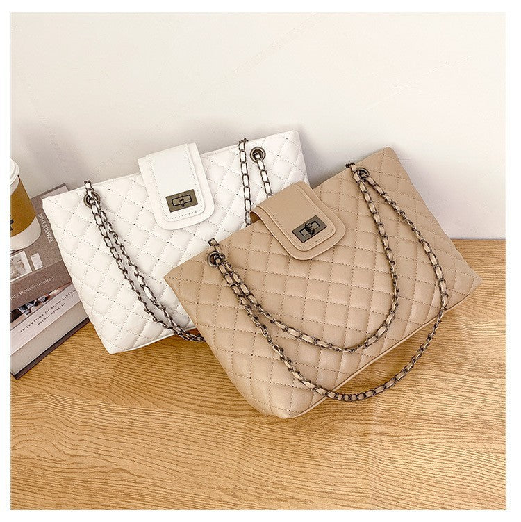 Women's Fashion Underarm Diamond Embroidery Thread Chain Tote Bags