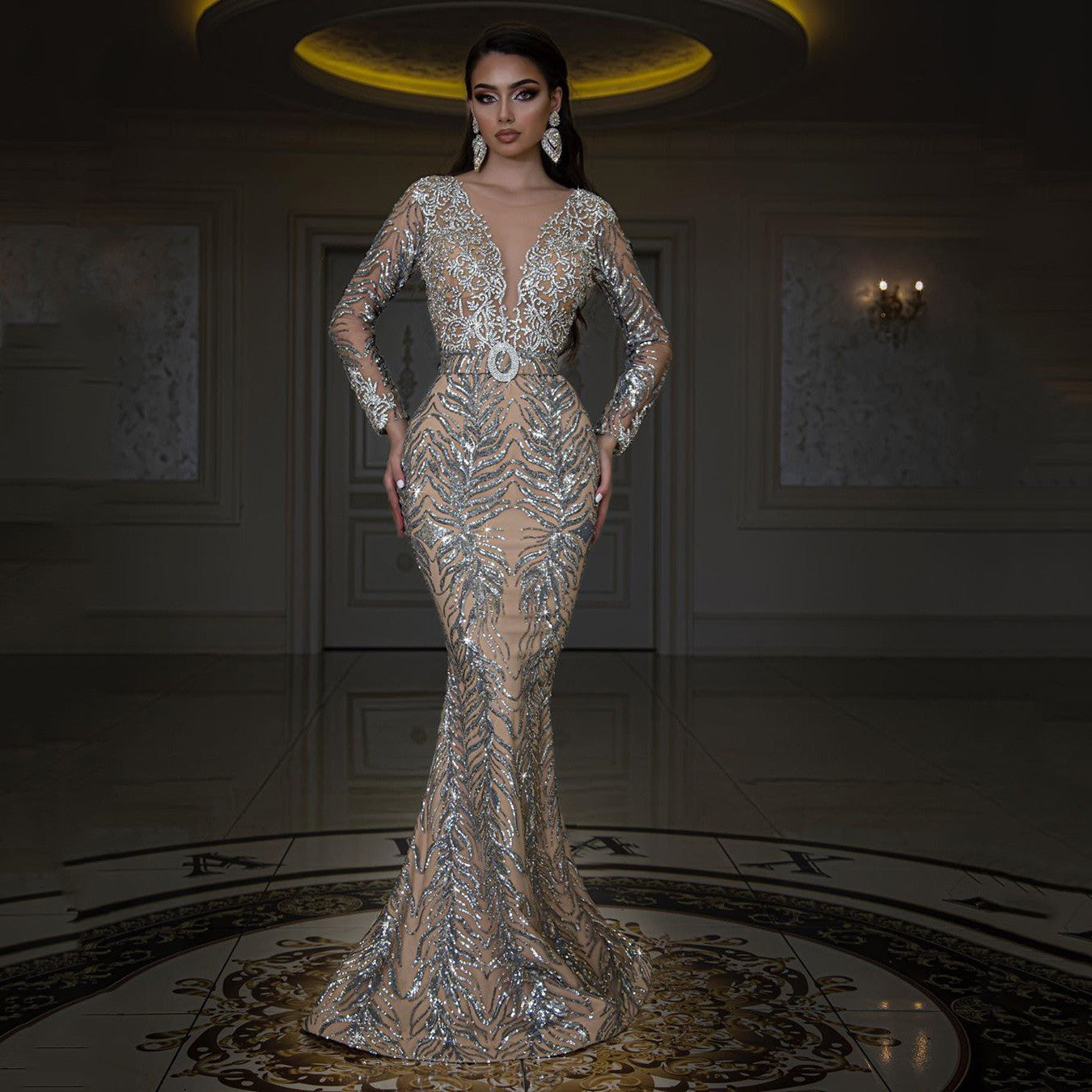 Women's Bronzing Long-sleeved Slim Sexy Fishtail Mopping Wedding Dresses