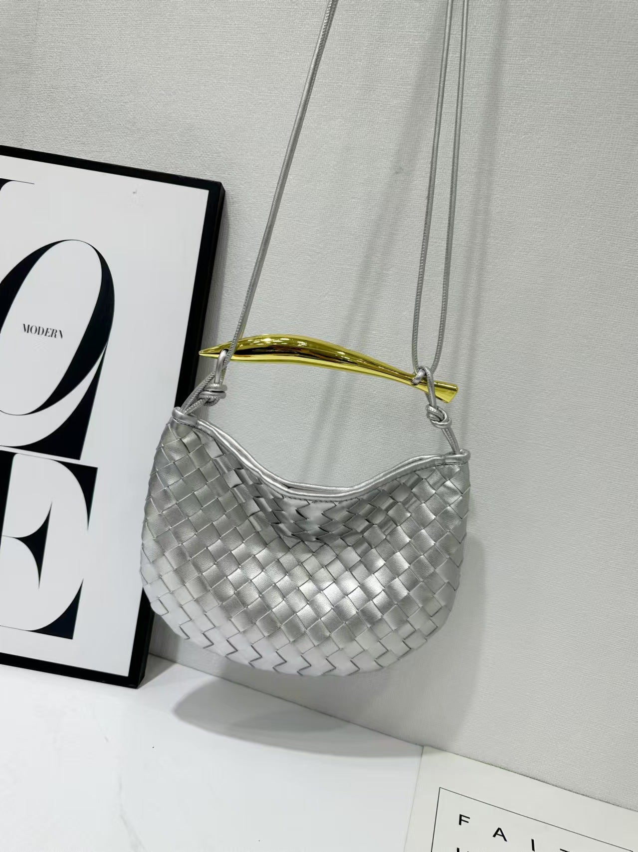 Women's Woven Genuine Leather High-grade Design Hand Metal Evening Bags